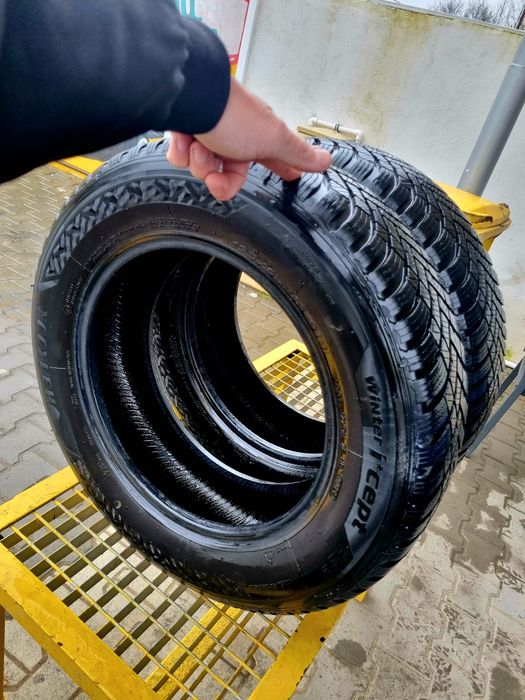 Vând două anvelope Hankook iarnă M+S 195 65 15