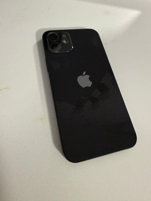 Iphone 12 utilizat