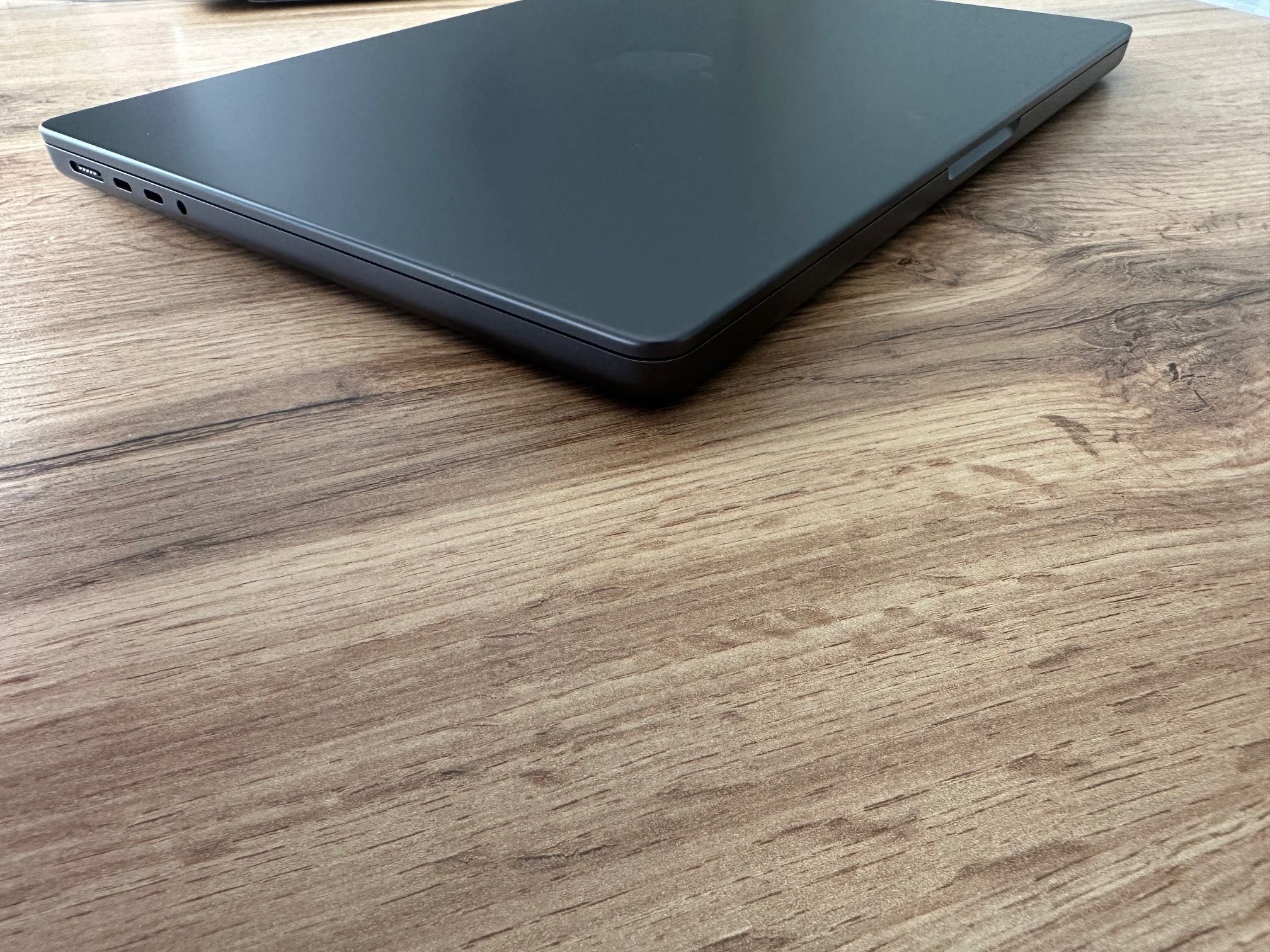 MacBook Pro 14" M3 MAX 14-CPU, 30-GPU, 36GB RAM, 1TB SSD
