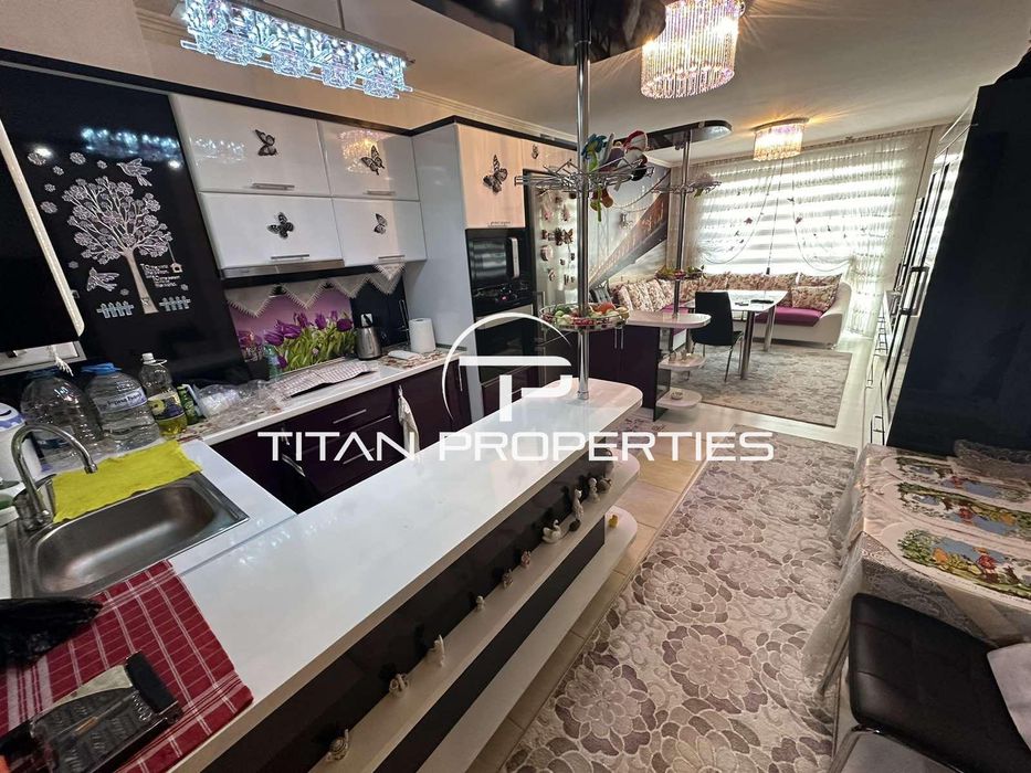 Дава се под наем Тристаен апартамент в Бургас, Зорница - 110 кв.м за 816 € - Снимка #1