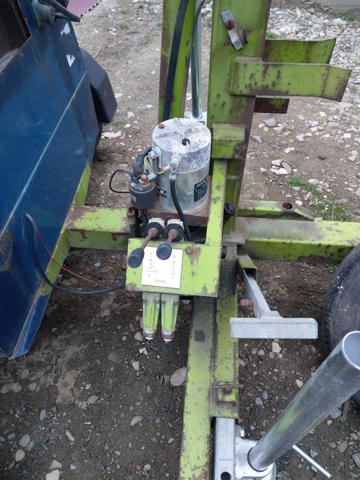 generator diesel 5.3 kva pe roti cu turn de iluminat inmatriculat