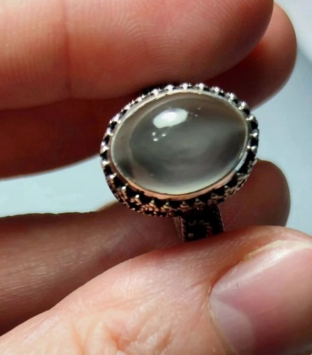 Inel din argint cu piatra naturala ochi de pisică