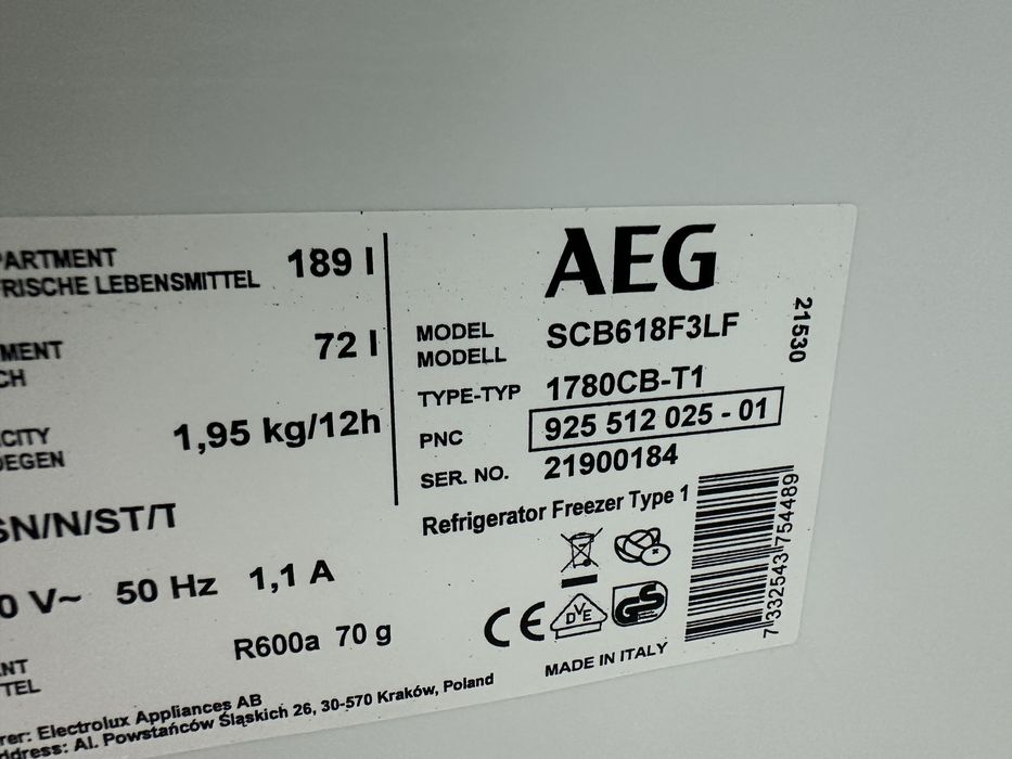 Frigider incorporabil AEG