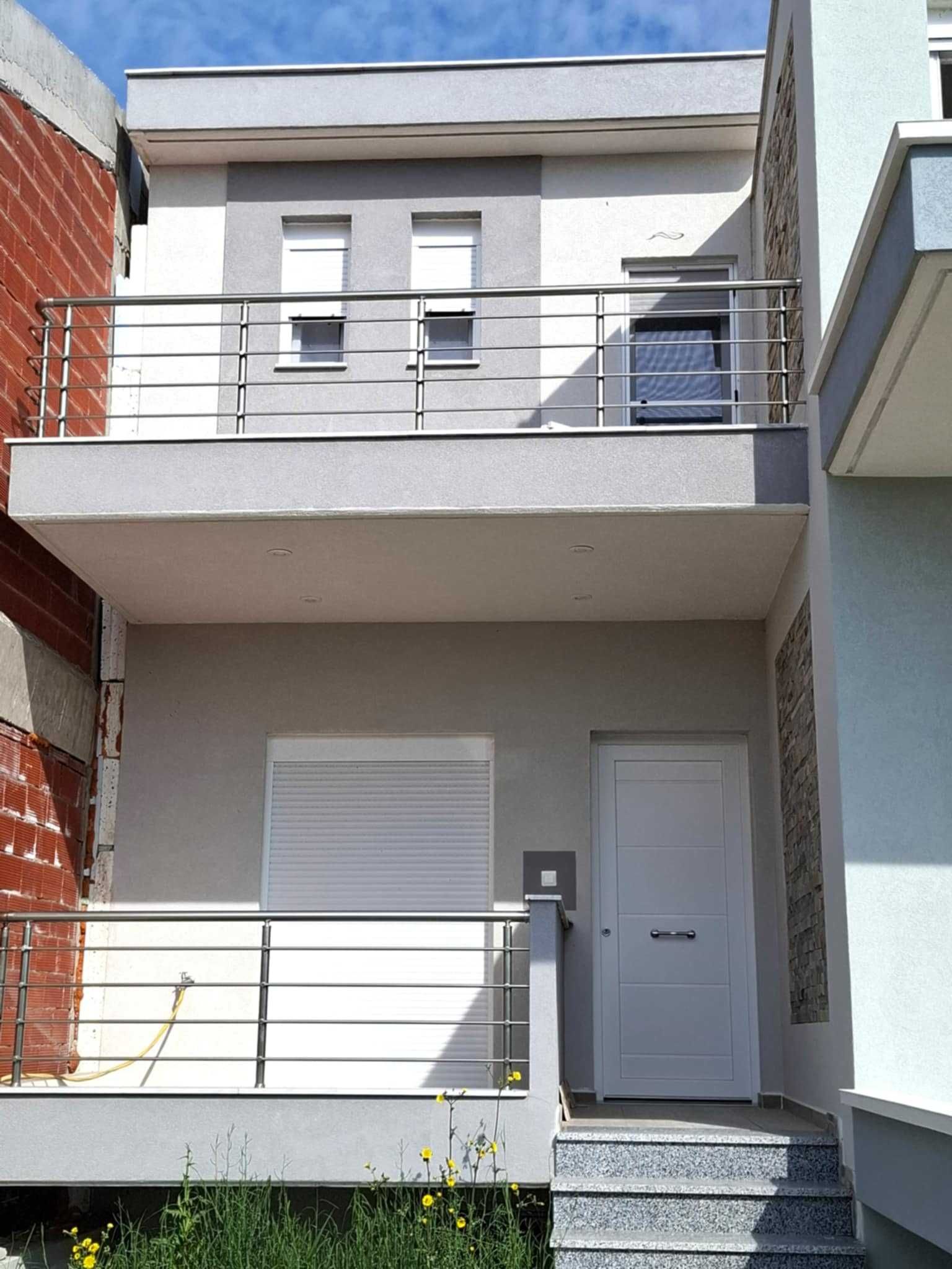 Продава нова къща-мезонет с площ 68м2 двор 200м2 в Неа Врасна, Гърция