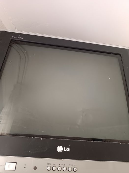 Телевизор LG рабочий