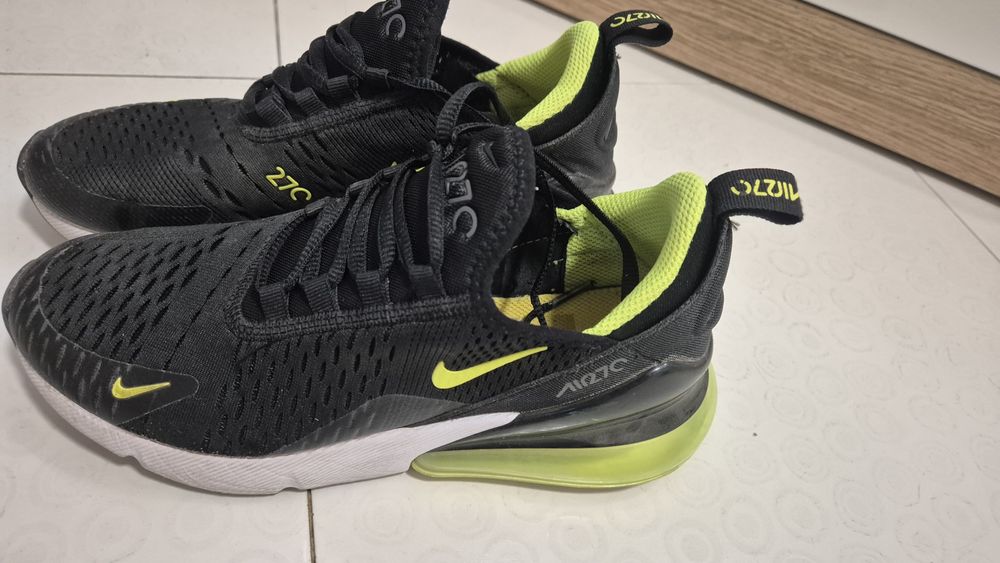 Маратонки   Nike