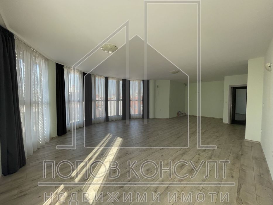 Продава се Многостаен апартамент в Пловдив, Кършияка - 196 кв.м за 1378 €/кв.м - Снимка #1