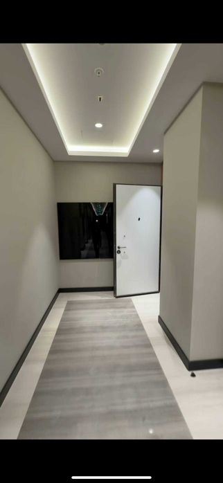 Nestone 15 этаж Б блок 55 квадрат сотилади