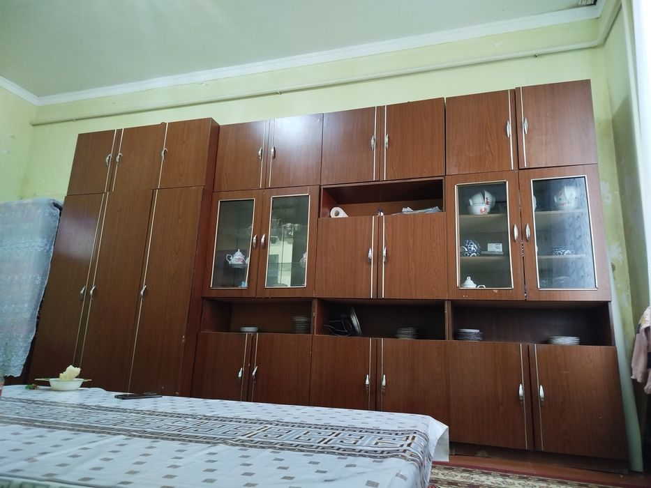 Шифоньер(стенка) сатылады