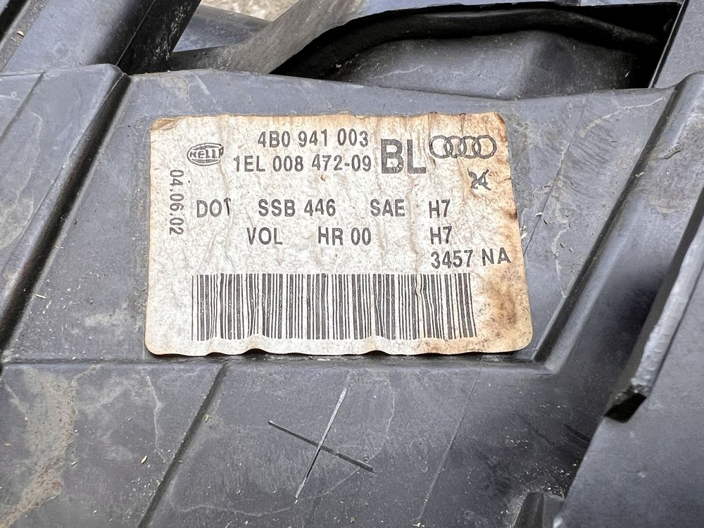 Американски фар за Audi A6 C5/Ауди А6 Ц5 USA