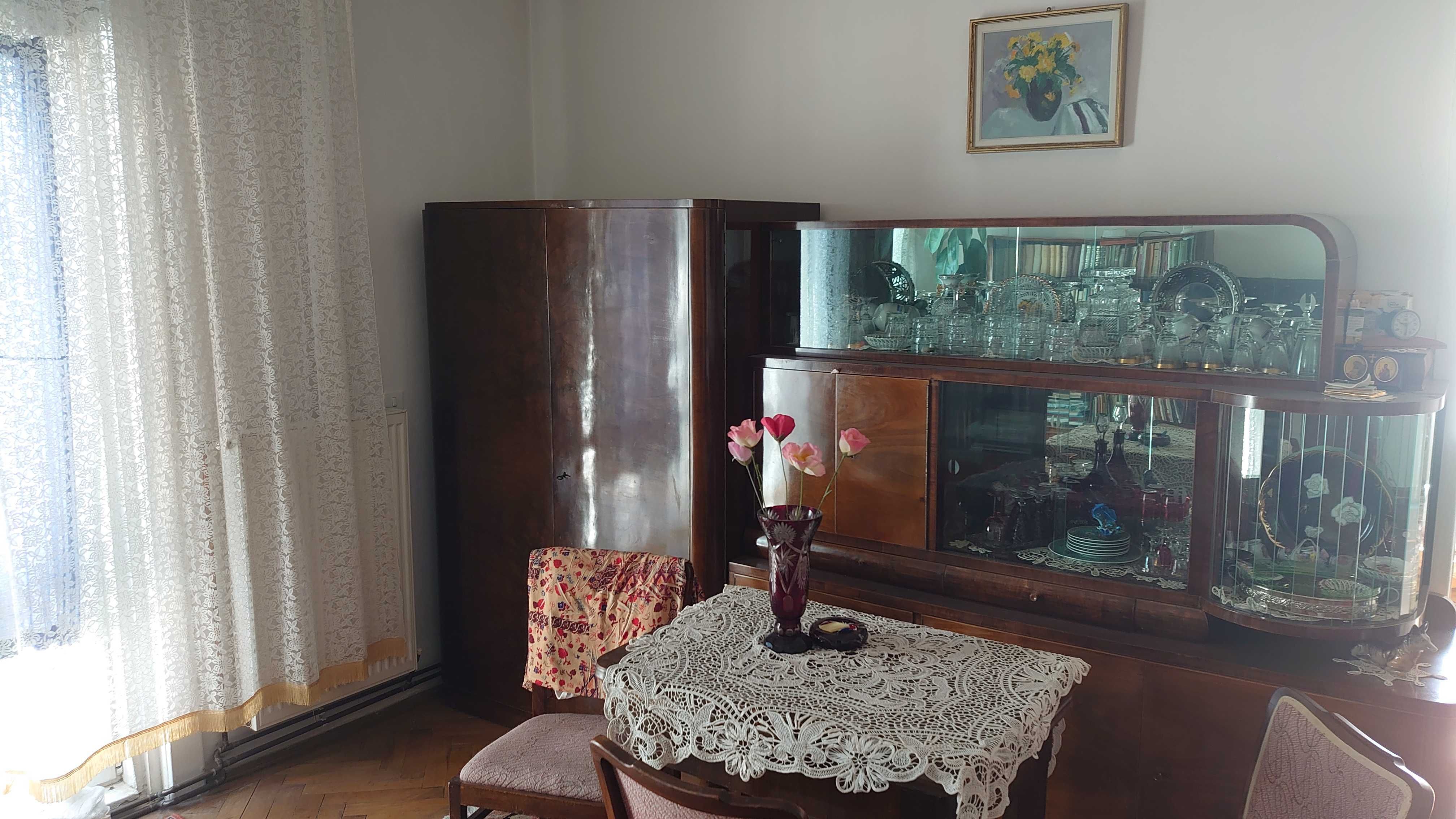 Inchiriez/sau vand-2 camere 54 mp.pe Str. Eremia Grigorescu in Cluj-N.