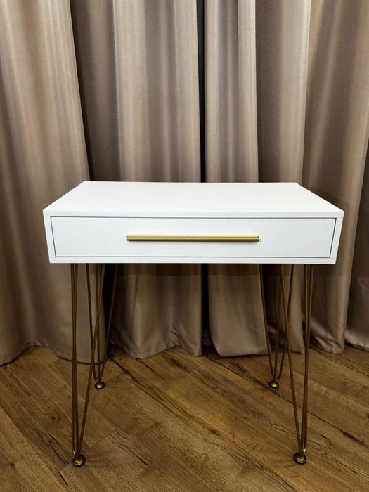 Туалетный столик