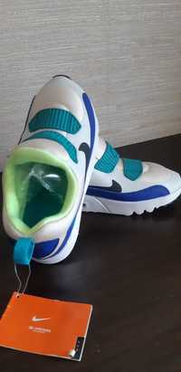 Кроссовки Nike air
