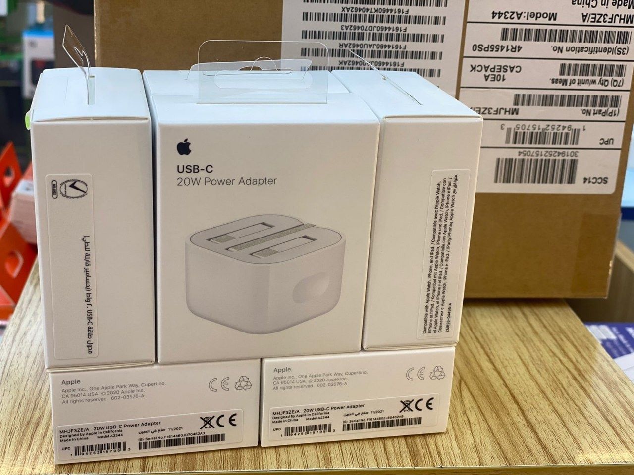 Зарядка Apple iPhone 12 ,13,14 original Adaptor 20W