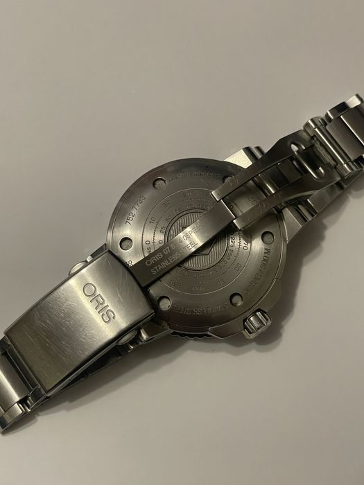 Oris Aquis Big Day Date