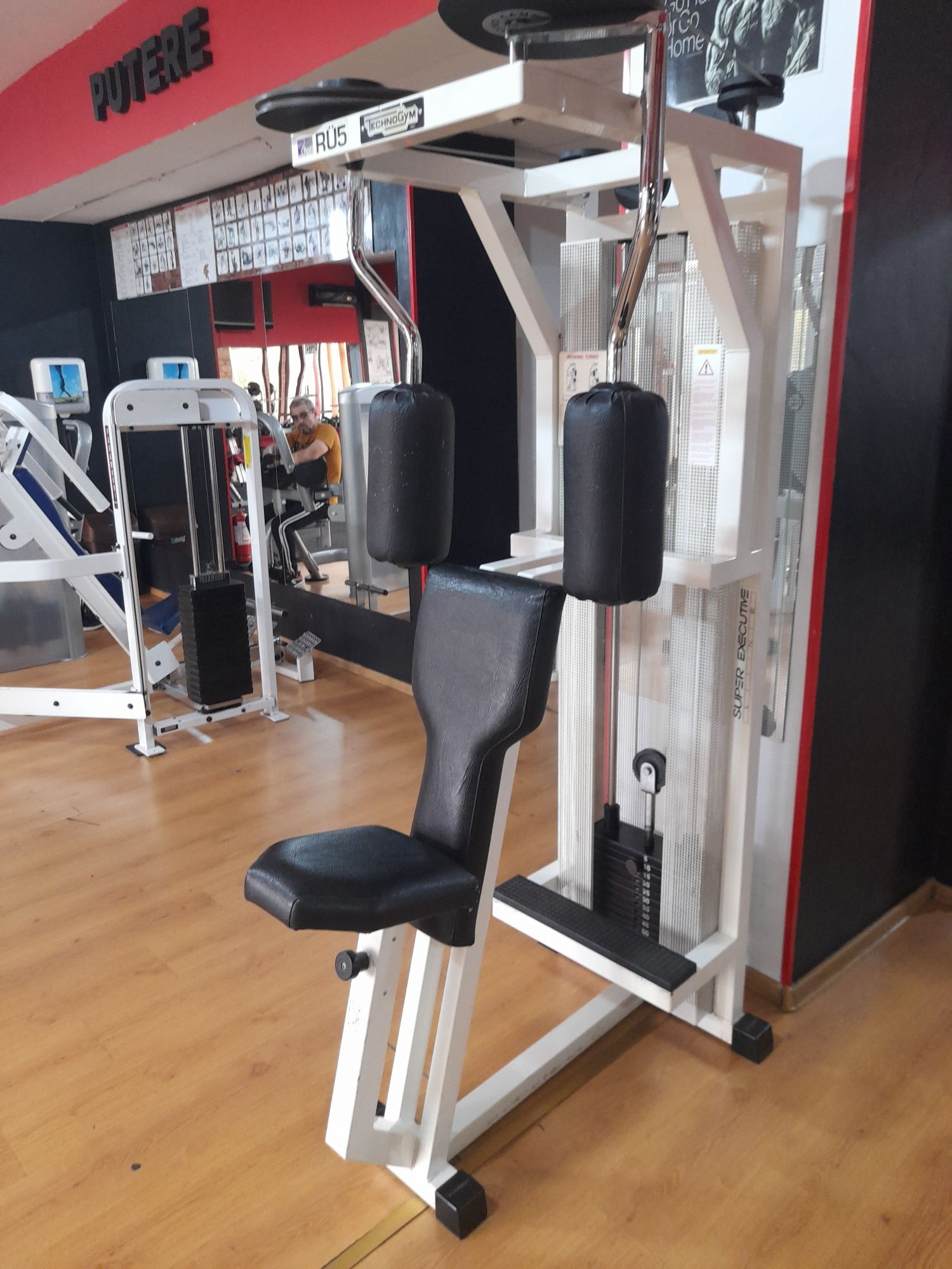 Vând aparate fitness