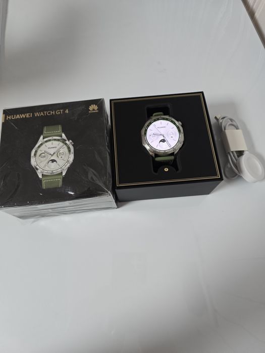 Vând Smartwatch Huawei Gt 4 46 mm stare ca nou fără zgârieturi