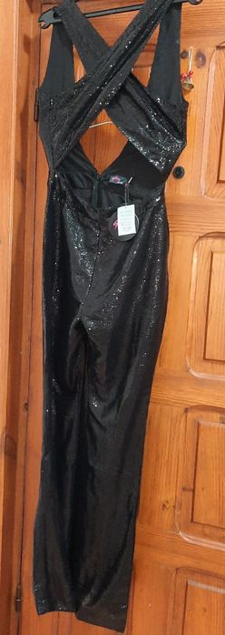 Salopetă elegantă cu paiete negre din colecția Galore x NA-KD