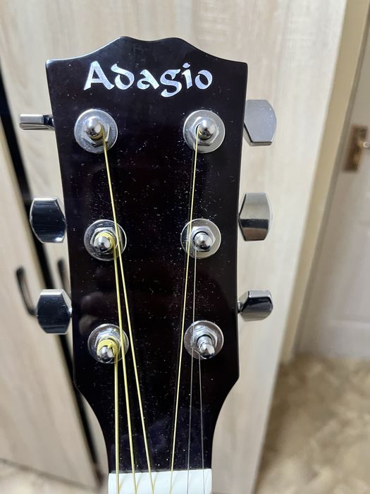 Гитара Adagio продается