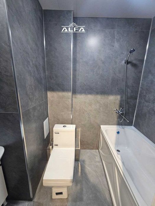 Buxoroda kvartira uy xonadon sotiladi 2 xonali qilingan 55m² 7-qavat.