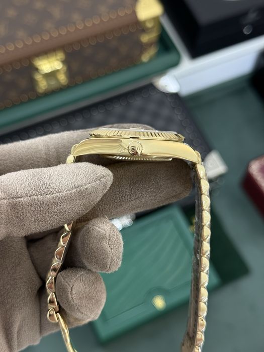 Rolex Day-Date 40 Baguette