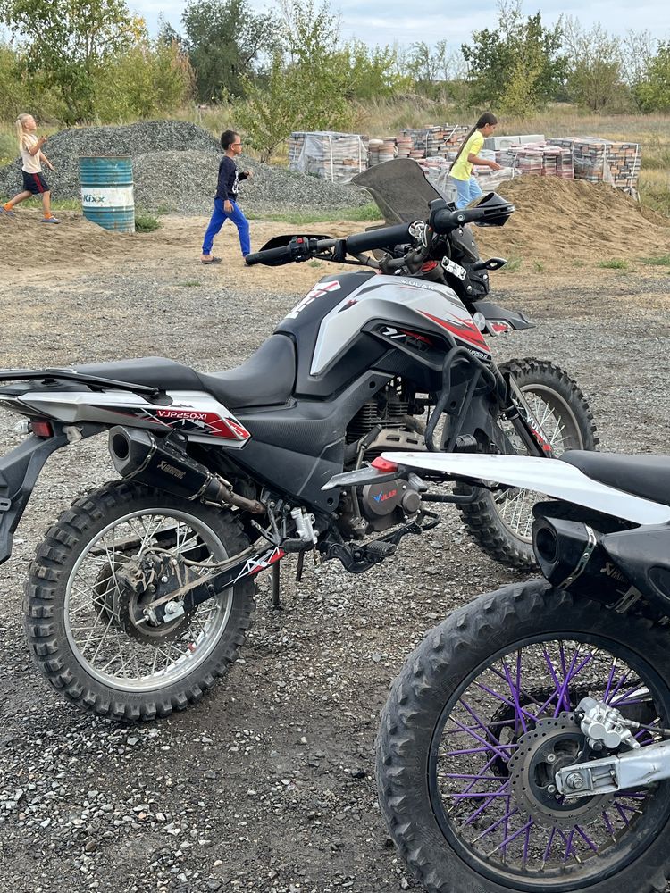 Продам мотоцикл ular x1