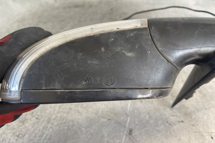 Oglinda dreapta electrica E1010781 / E1 0 10781 Volkswagen VW Passat