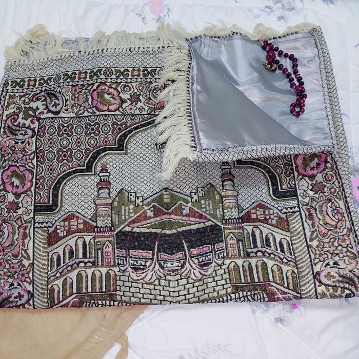 Джайнамаз и тасбех