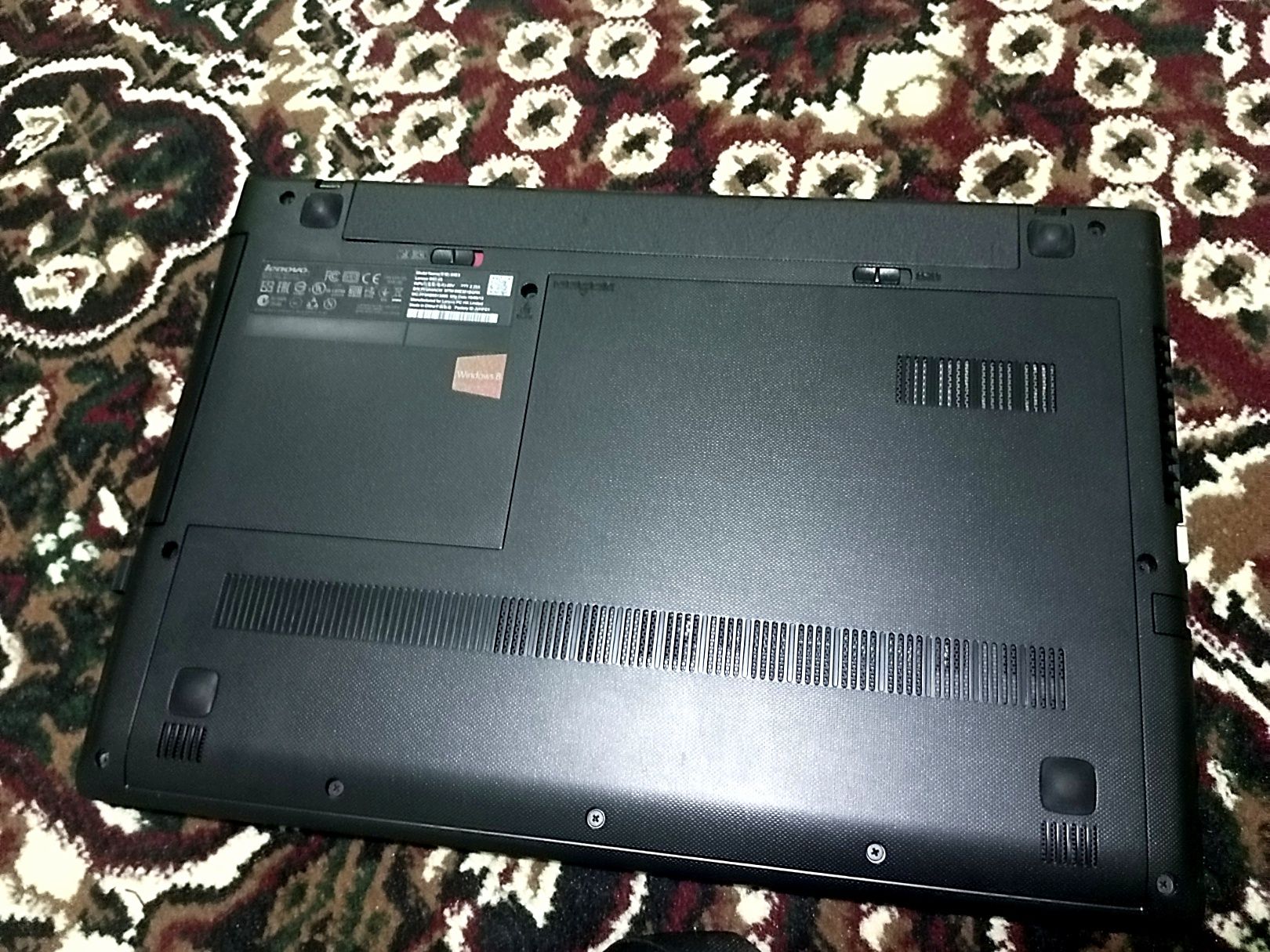 Lenovo 4GB/SSD/64-R