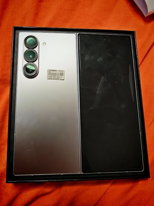 Samsung fold 6 512