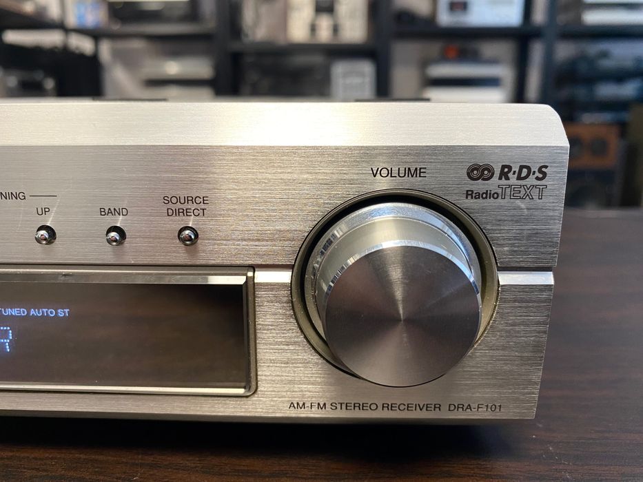 Усилвател с тунер Denon