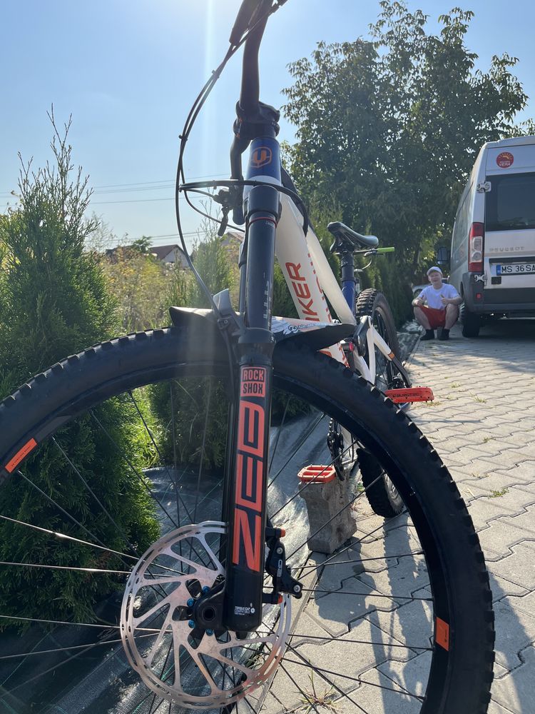 Vând bicicletă Mondraker Superfoxy 2021