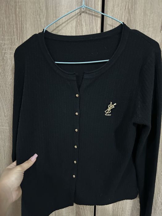 Кофта черная, одела пару раз