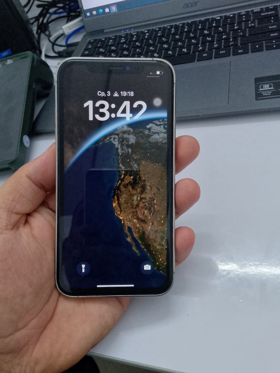 IPhone XR sotiladi