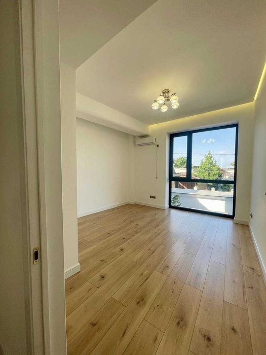 ул. Циолковского
«Рублёвка», чайхона «Салом»
4 уровня
2 сотки
380 м²