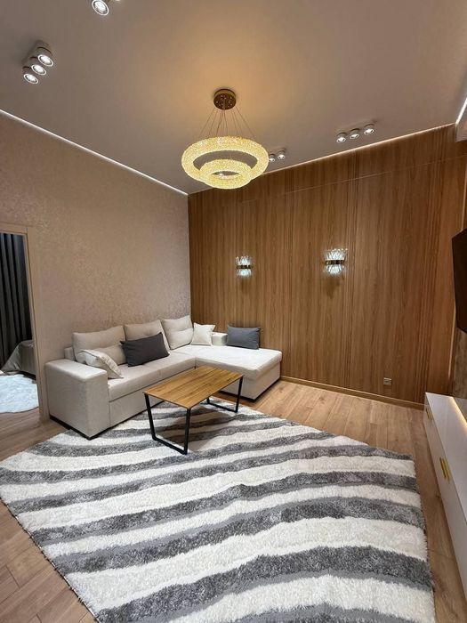 Продам чиланзар ц новостройка.  Двух комнатная