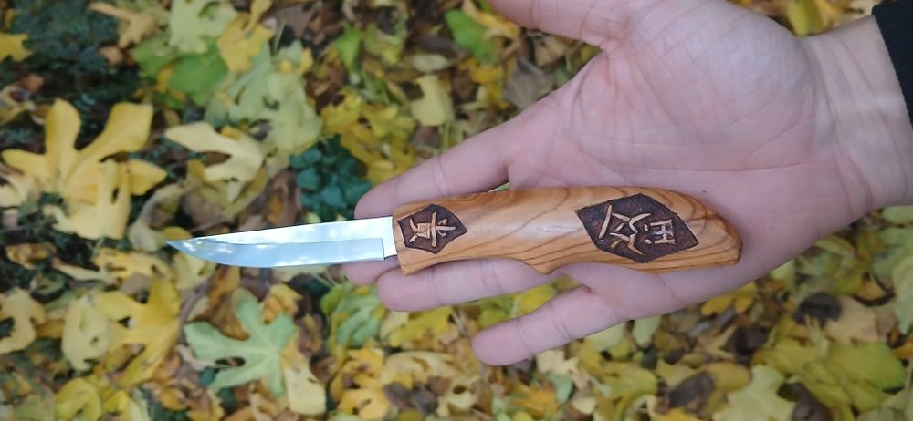 Професионален нож за стек закупен от Токио