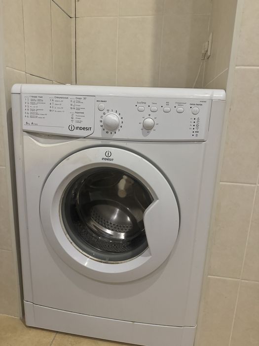 Стиральная машинка indezit