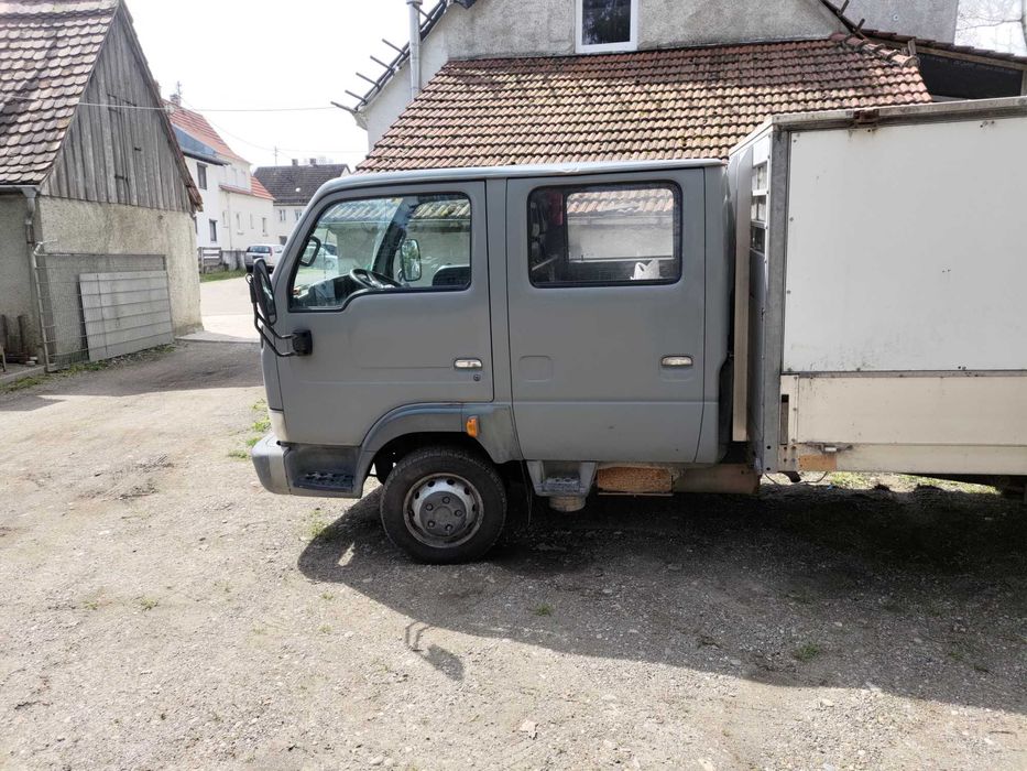 Se vinde camion de 3,5T marca Nissan capstar. 3.litri turbo diesel.