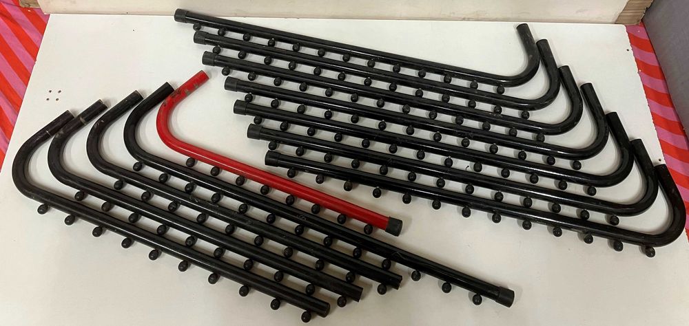 Закачалка, метален елемент за щендер - магазинно оборудване