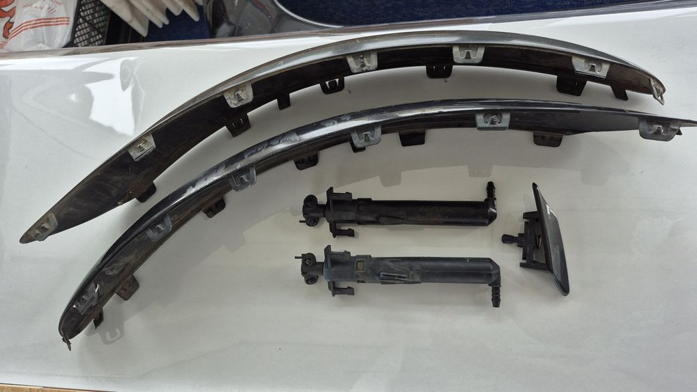 Bara față Peugeot 307 neagra cu spalatoare nfl / nonfacelift
