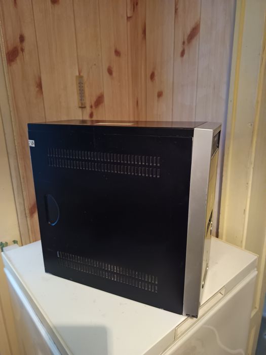 Кутия за компютър