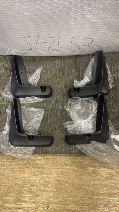 Брызговики  Toyota Lexus