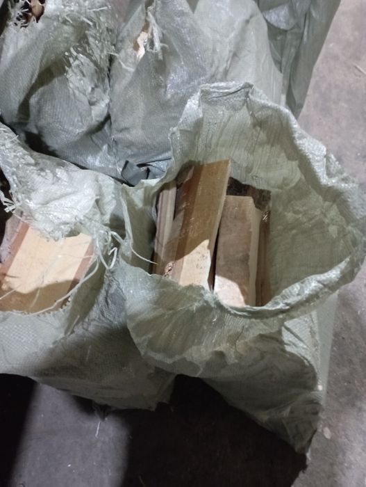 Продам дрова в мешках.