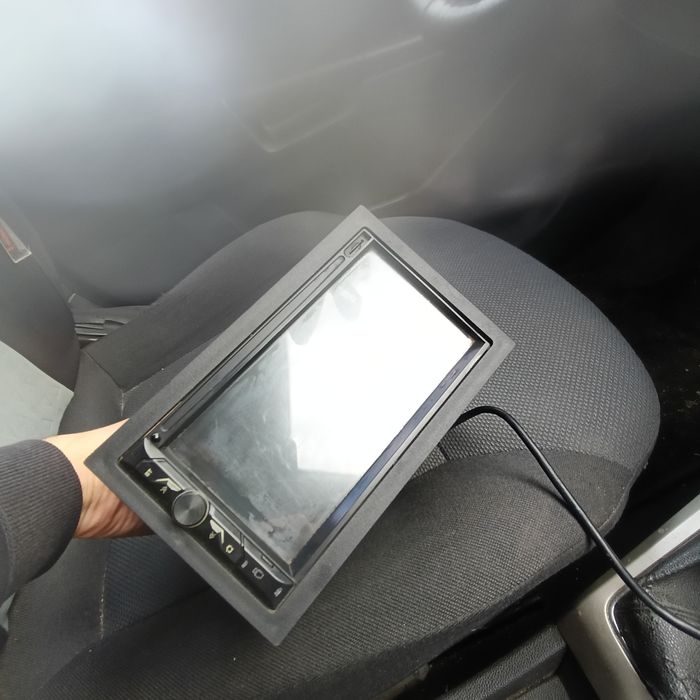 Vând navigație GPS auto