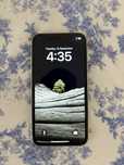 Vand iPhone 11 64 gb in stare buna de functionare