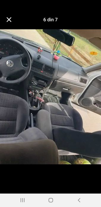 Vând Volkswagen golf 4