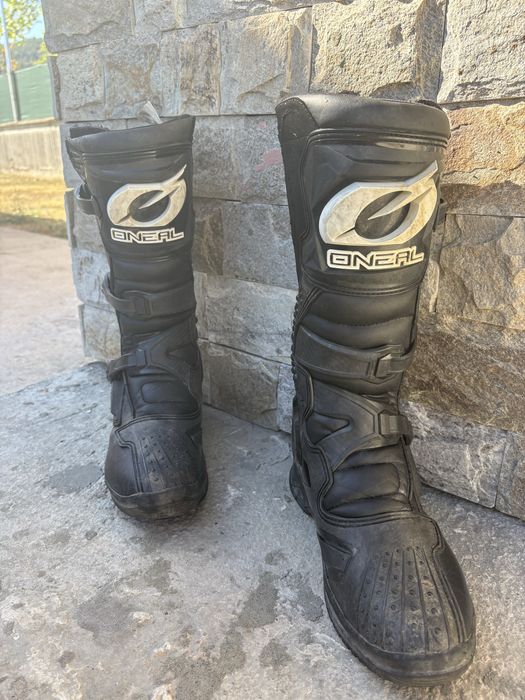 Ботуши за кросов мотор