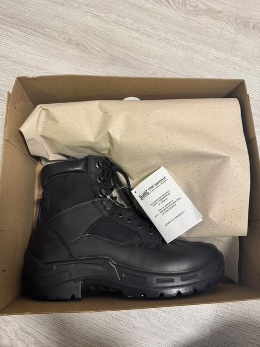 Полицейски кубинки и боти