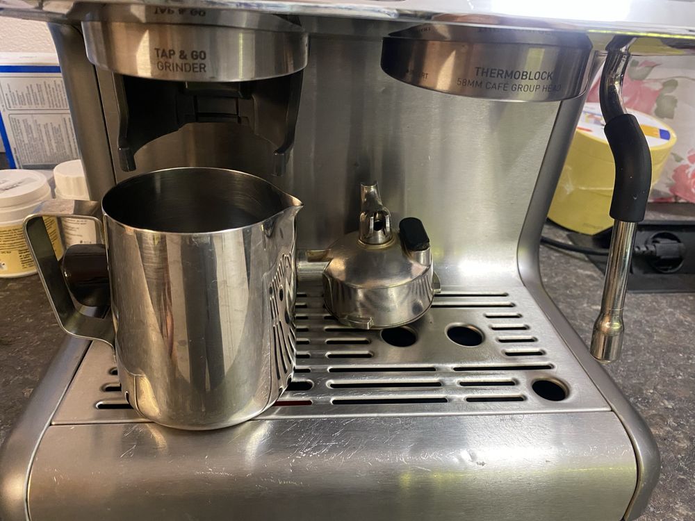 Продавам професионална кафемашина Gastroback ESPRESSO BARISTA PRO
